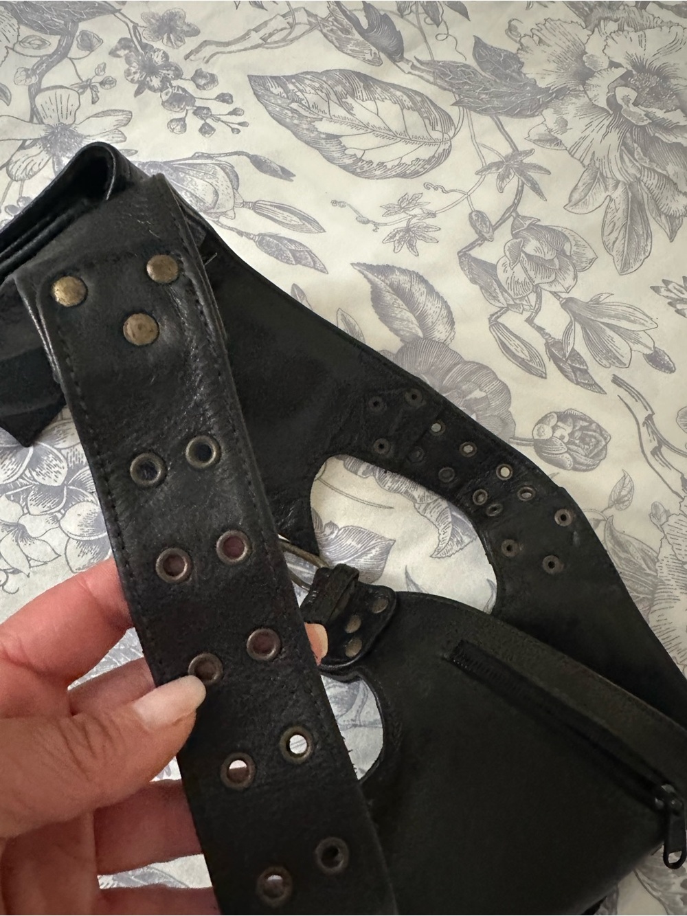Women’s Black Leather Festival Belt - Picture 6 of 9